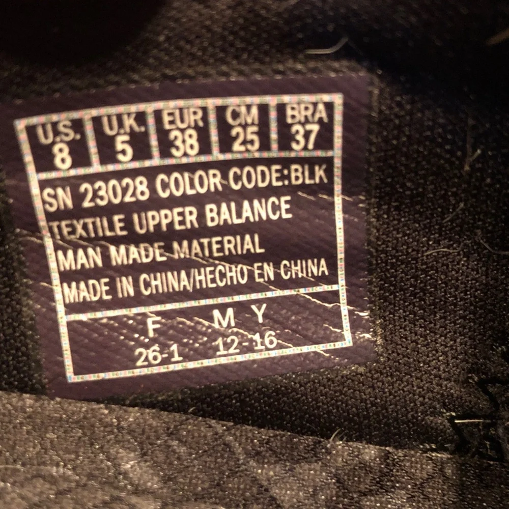 Skechers Black Relaxed Fit Memory Foam Womens Sneakers - Picture 4 of 4